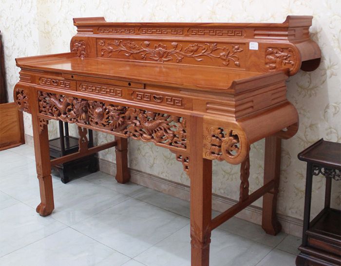 Bàn thờ gia tiên gỗ gõ đỏ tay cuốn 2 tầng GT01